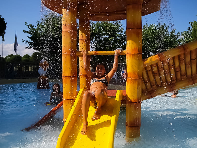 Camping APV Antioche au Bois Plage en Ré - Jeux aquatiques