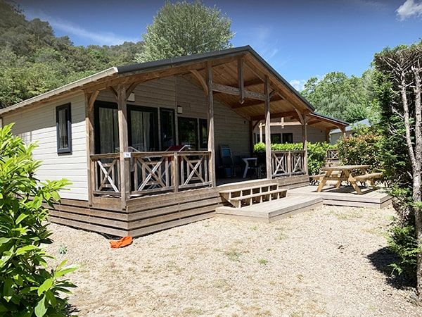 images/establishments/camping-au-vallon-rouge/equipements/camping-au-vallon-rouge-chalet-vip-climatise-min.jpeg#joomlaImage://local-images/establishments/camping-au-vallon-rouge/equipements/camping-au-vallon-rouge-chalet-vip-climatise-min.jpeg?width=600&height=450