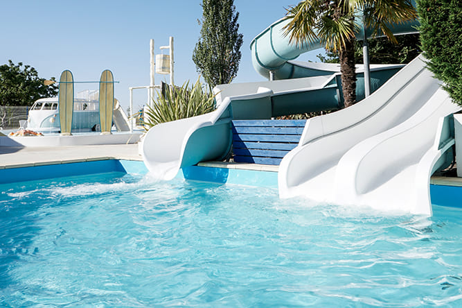 images/establishments/domaine-des-guifettes/piscines/espace-aquatique-domaine-des-guifettes.jpg#joomlaImage://local-images/establishments/domaine-des-guifettes/piscines/espace-aquatique-domaine-des-guifettes.jpg?width=667&height=444