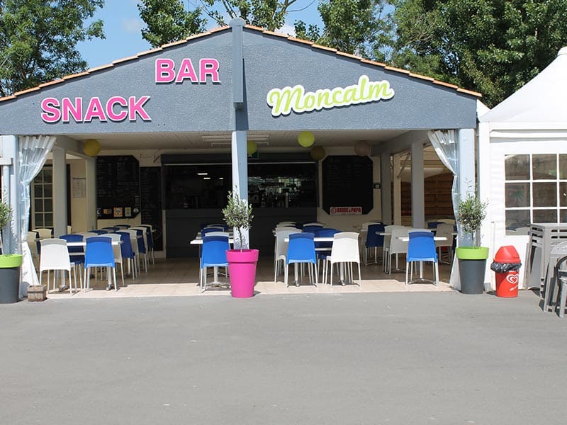 images/establishments/moncalm/equipements/04-moncalm-snack-bar2.jpg#joomlaImage://local-images/establishments/moncalm/equipements/04-moncalm-snack-bar2.jpg?width=800&height=600