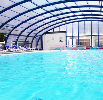 Campsite with indoor swimming-pool